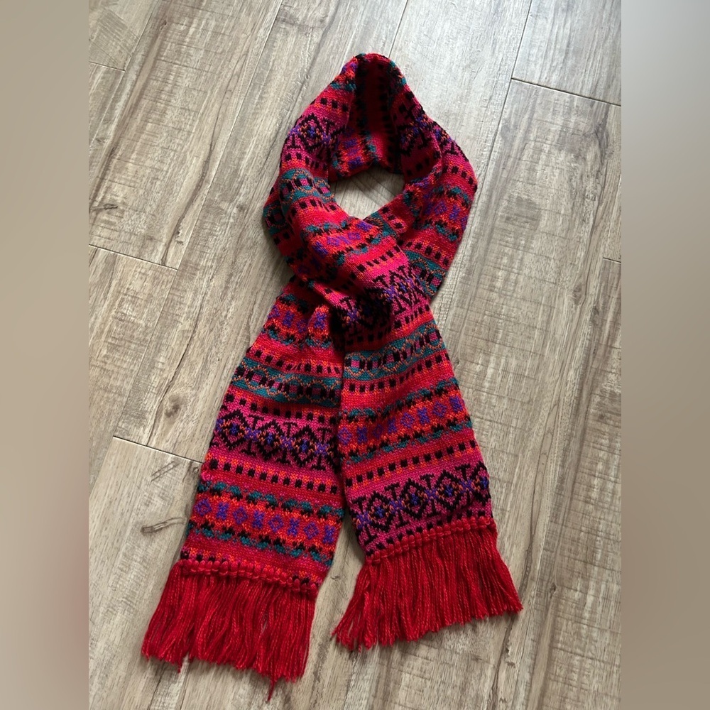 Nordic Vibrant red Pink green Patterned Scarf fringe winter cabincore snow - Picture 2 of 7